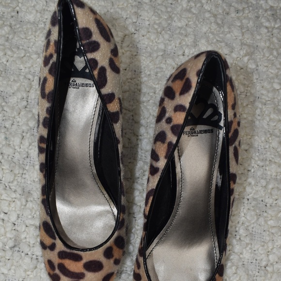 Leopard Print Pumps - Picture 7 of 7